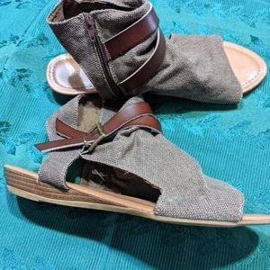 Pierre Dumas Sandals